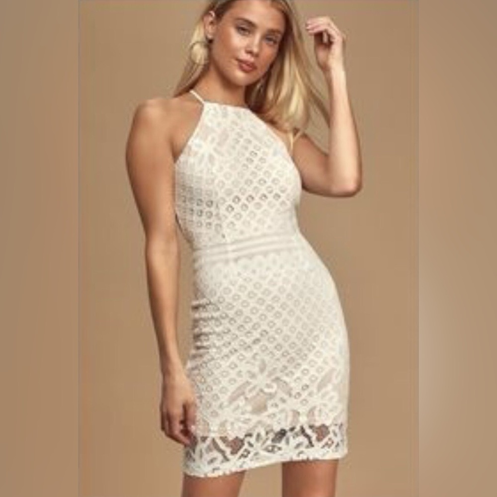 NWT Lulu’s Steal A Kiss Halter Dress